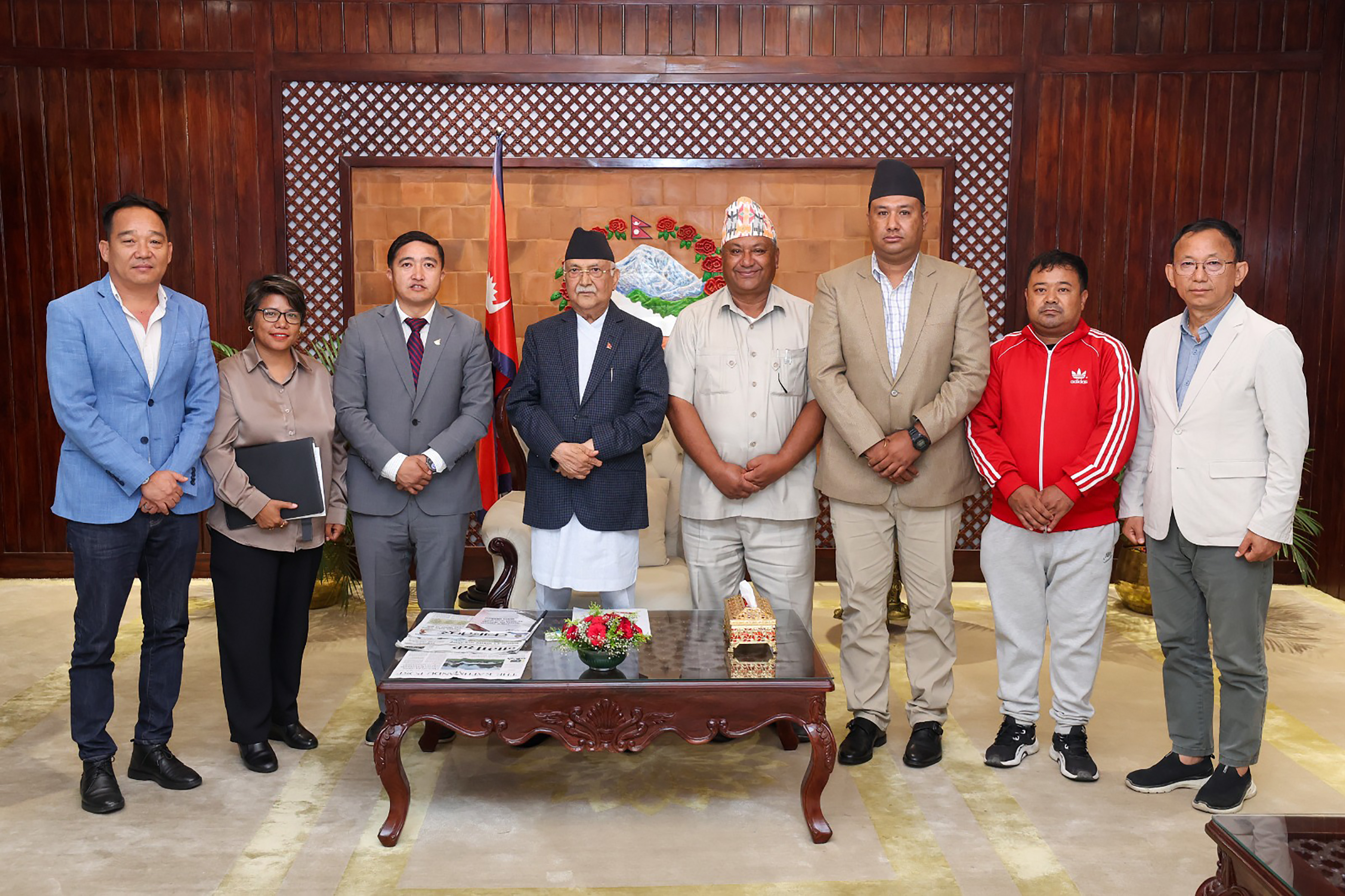 प्रधानमन्त्रीद्वारा सूूर्यविनायकमा नयाँ रङ्गशाला बनाउने विषयमा छलफल